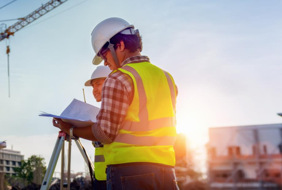 當(dāng)二級(jí)三級(jí)資質(zhì)正式合并為乙級(jí)資質(zhì)時(shí)，安徽二級(jí)建筑資質(zhì)企業(yè)如何更好應(yīng)對(duì)資質(zhì)改革