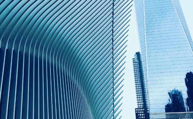 建筑公司的法人如何變更，資質(zhì)也要變更嗎？